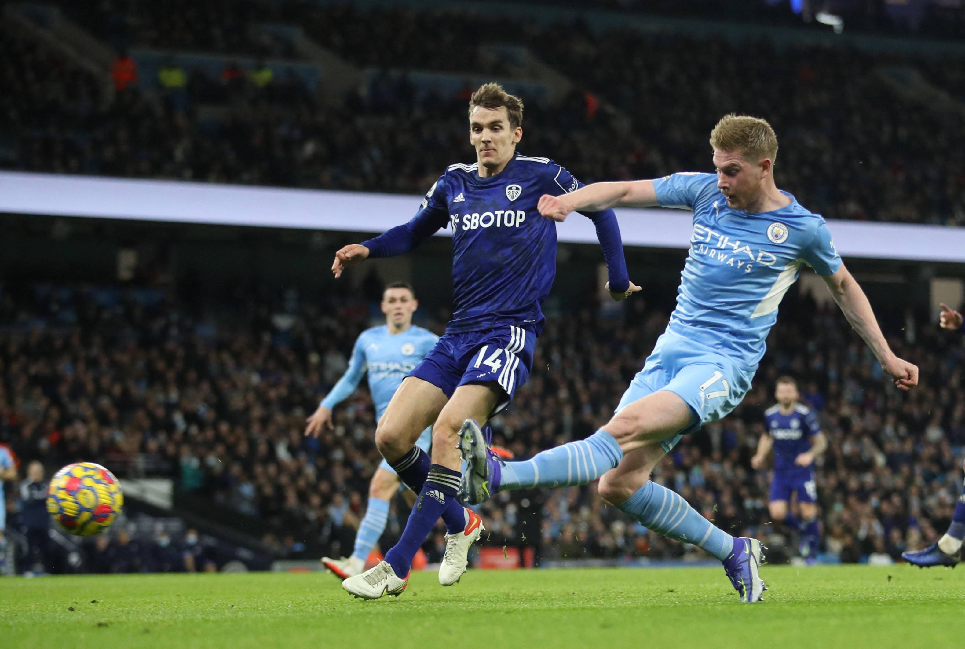 在荷兰队首 在荷兰队首