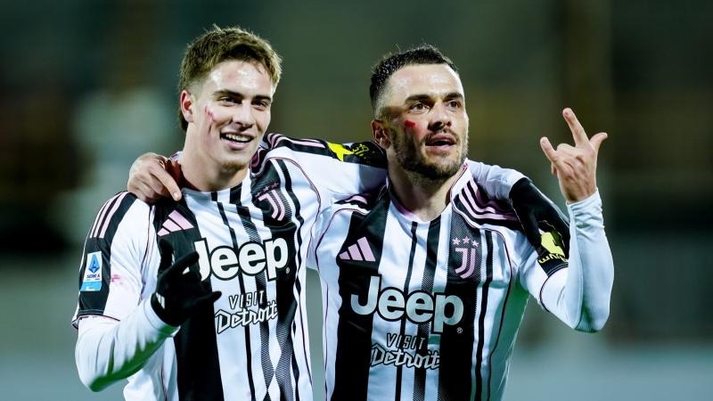 戴帽者及年 戴帽者及年